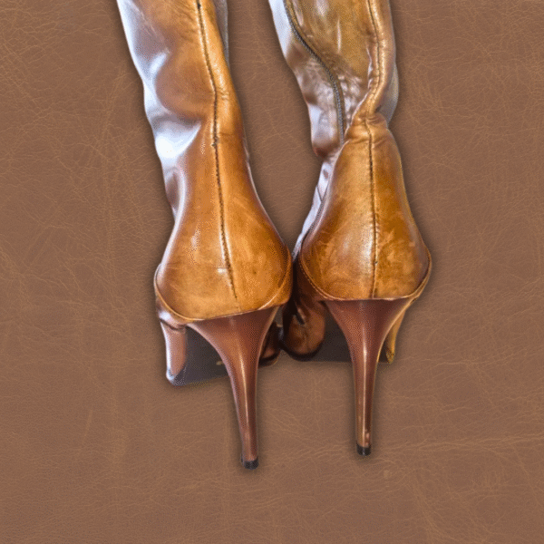 Stiletto heel and back seam of Europa Art genuine leather knee-high boots
